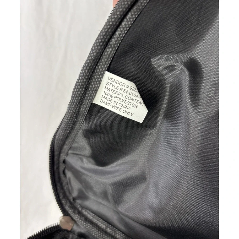 Woman's Weekender Collapsible Travel Bag With Wheels